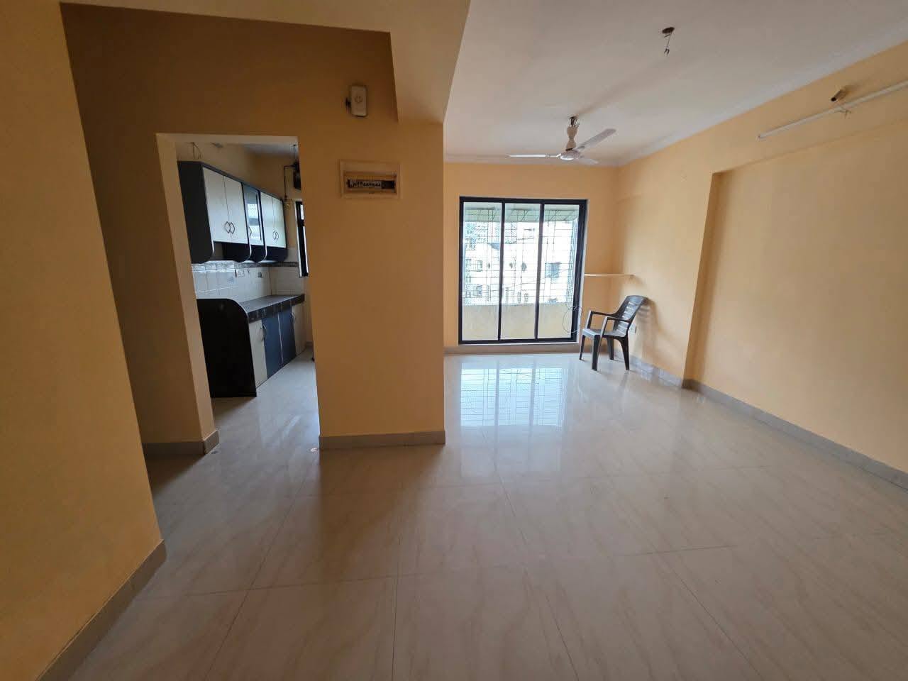 Ready to Move 2BHK Flat for Rent at Malad Link Road, Mumbai