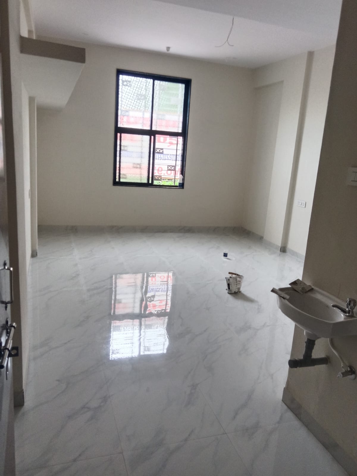 Prime G+3 Commercial Building for Rent – Mitra Nagar, Latur